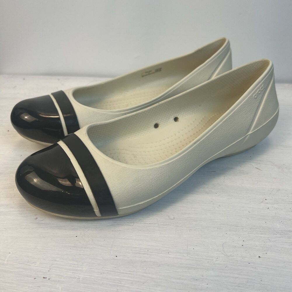 Crocs Women’s Two-Tone Ballet Flats – Style 12300 – Size 8W